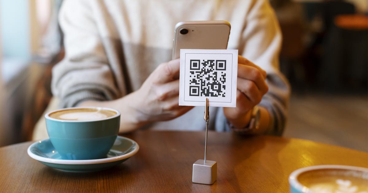 Dlaczego warto w restauracji posiadać menu w formie elektronicznej dostępnej z kodu QR?