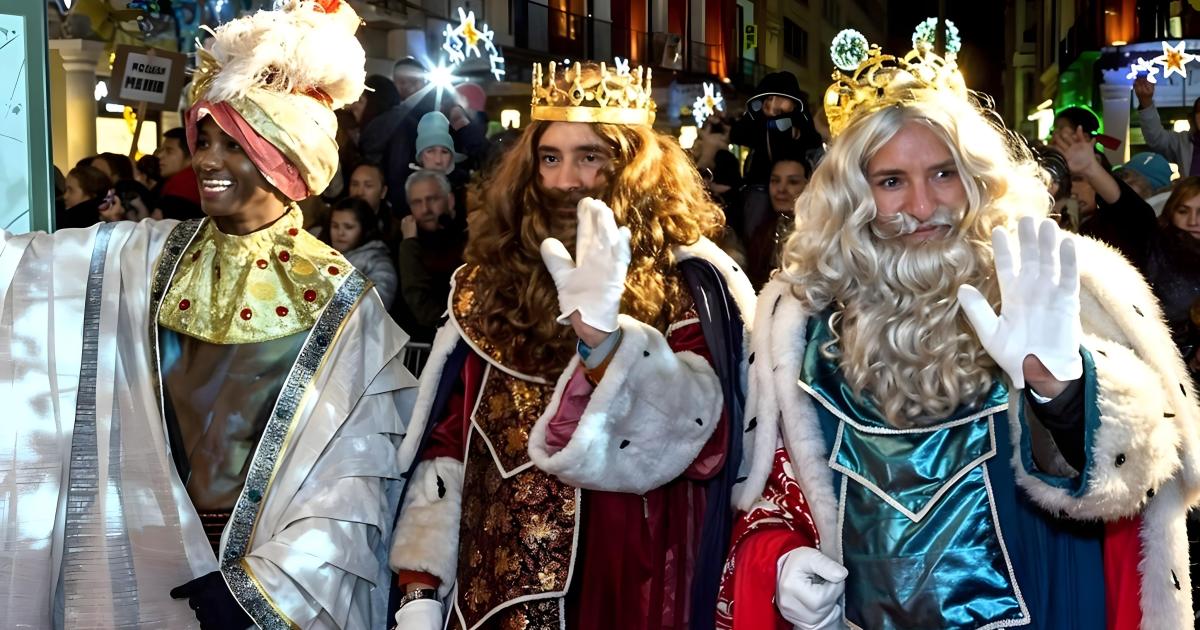 Magia Trzech Króli w Torrevieja i La Mata - Przewodnik po Orszakach 2025