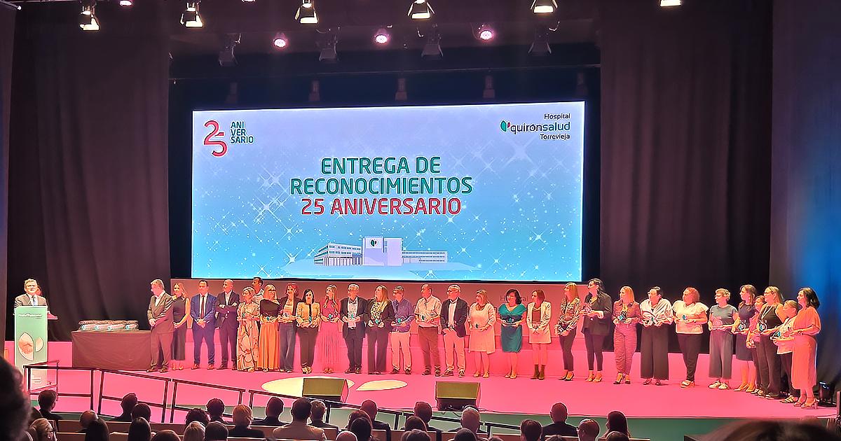 25 lat doskonałości i rozwoju. Szpital Quirónsalud Torrevieja świętuje jubileusz w obecności władz i pracowników
